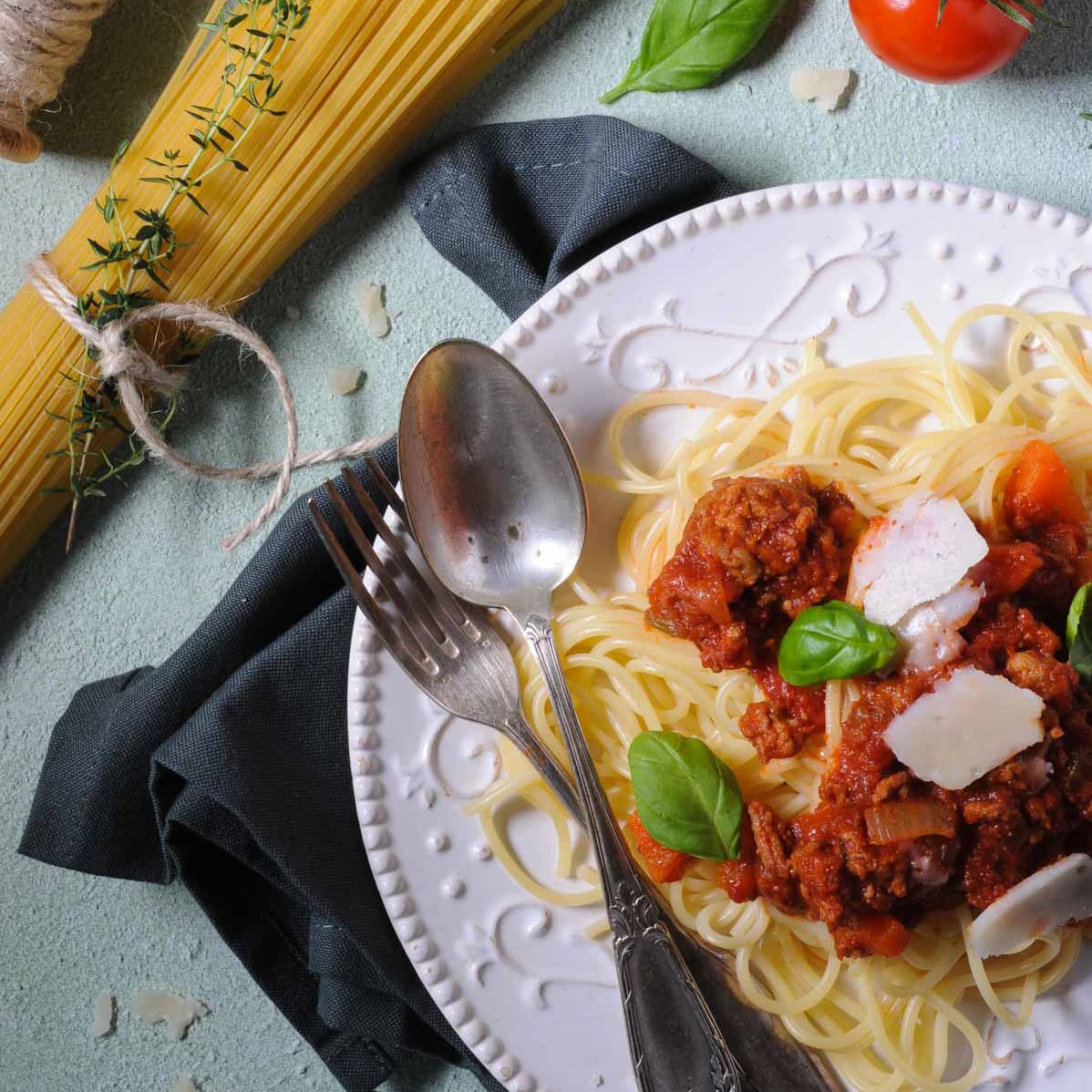 Spaghettis à la sauce bolognaise – la recette traditionnelle !