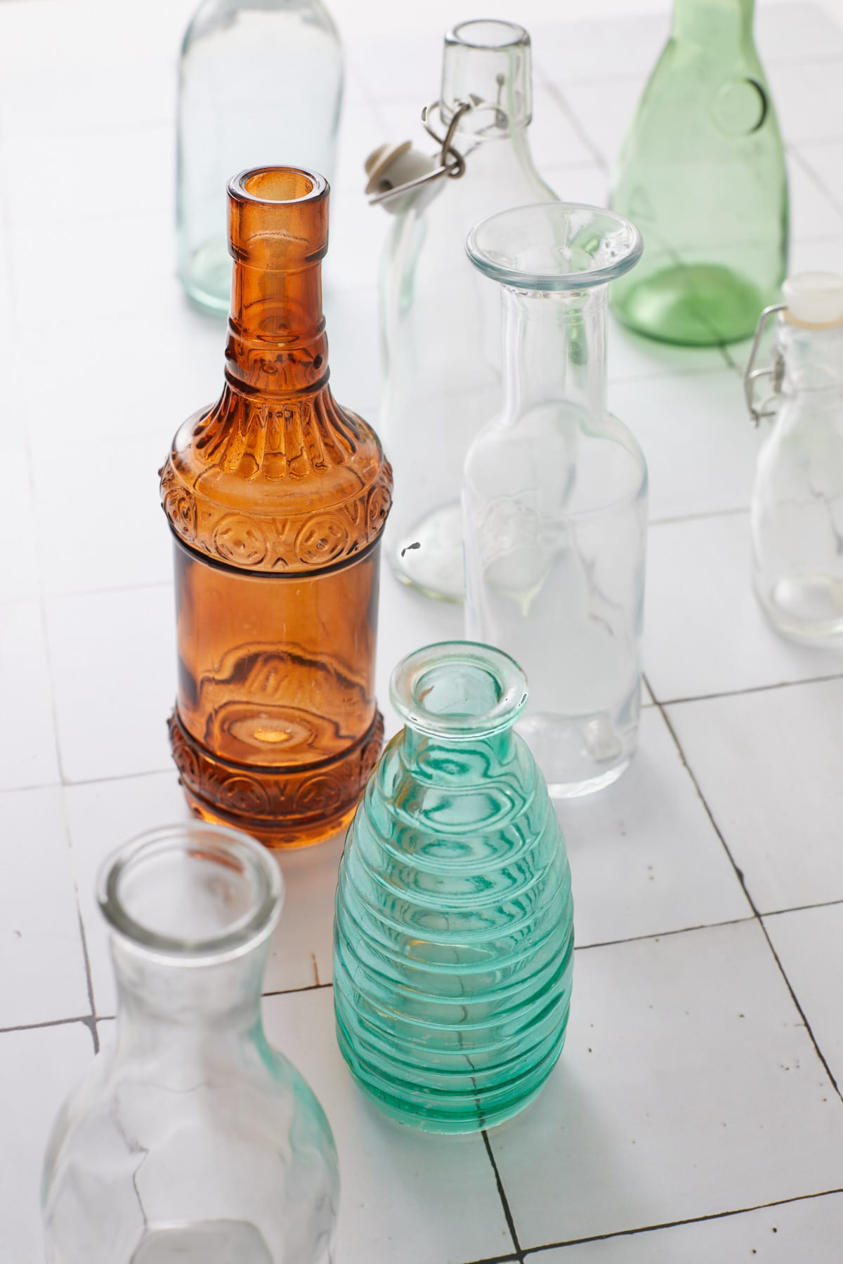Stylisme : les bocaux et les bouteilles