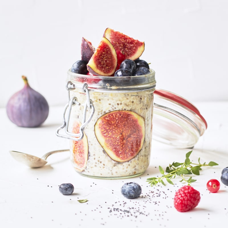 Porridge aux figues et fruits rouges et au lait d’amande