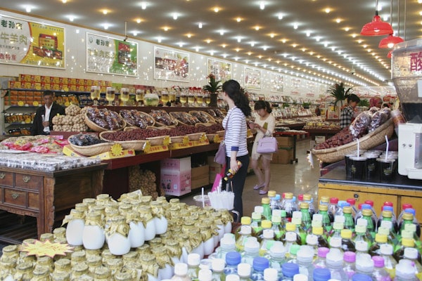 Magasin de fruits secs et confiseries
