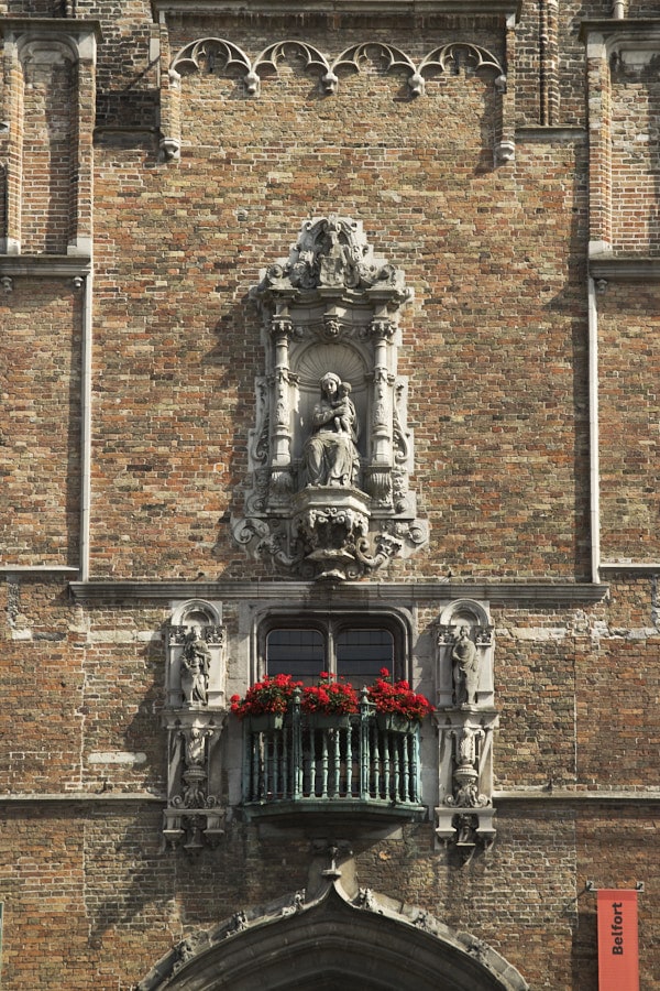 Détail de la façade du Beffroi.