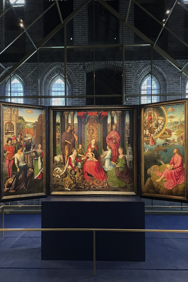 Châsse de sainte Ursule peinte par Hans Memling à Bruges