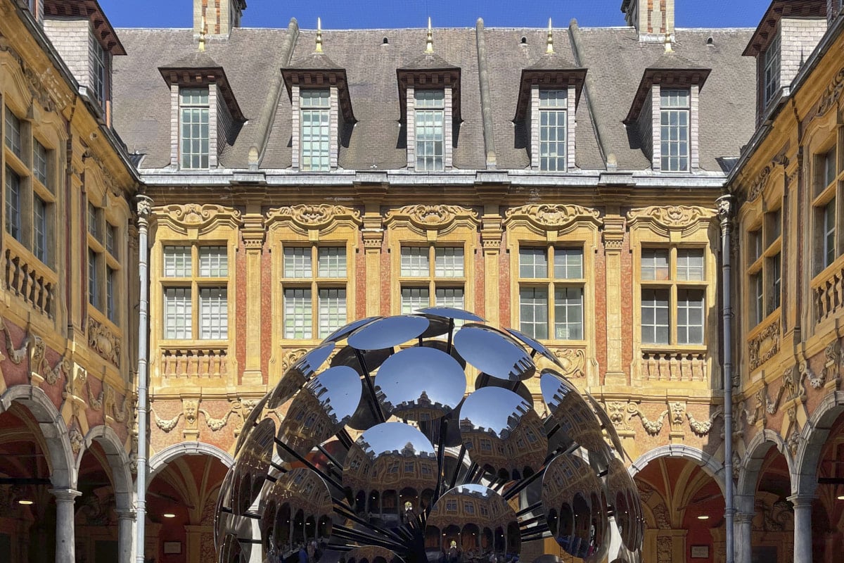 Cour intérieure de la Vieille Bourse de Lille