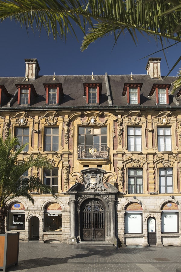 Extérieur de la Vieille Bourse de Lille