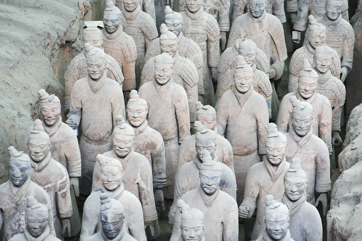 Une colonne de soldats
